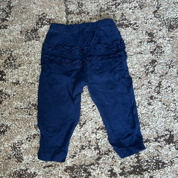 Set of 2: Girl’s 6M Ruffle Leggings - Picture 6 of 7